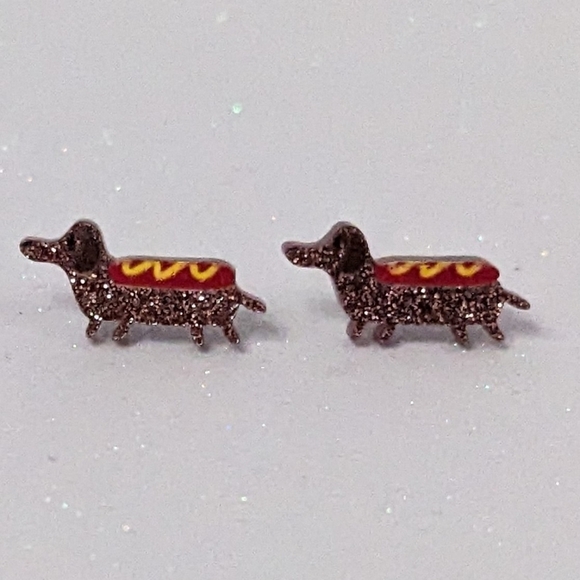 Dachshund Weiner Dog with Ketchup and Mustard Design Glitter Acrylic Earrings - Picture 2 of 6